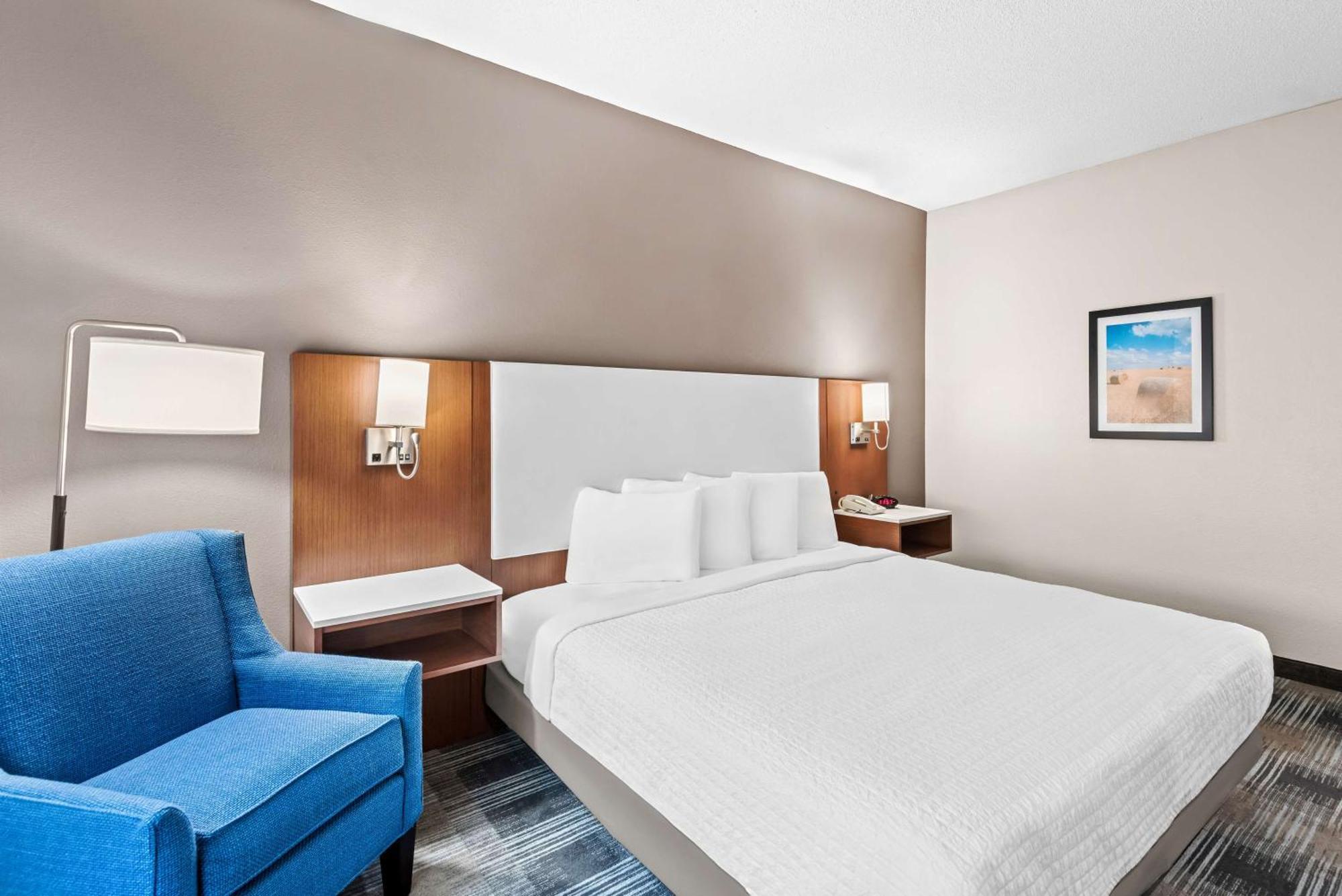 Best Western Ottumwa Inn & Suites Exterior photo