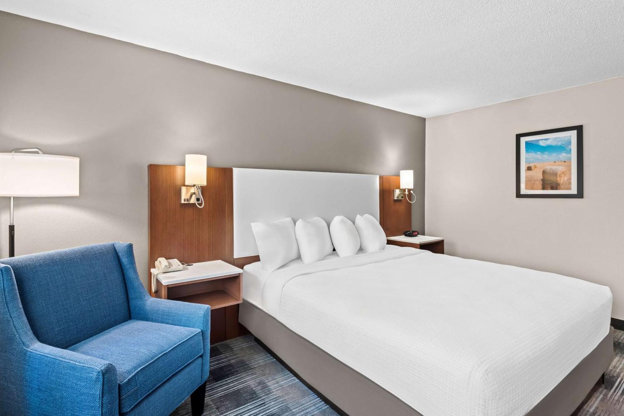 Best Western Ottumwa Inn & Suites Exterior photo