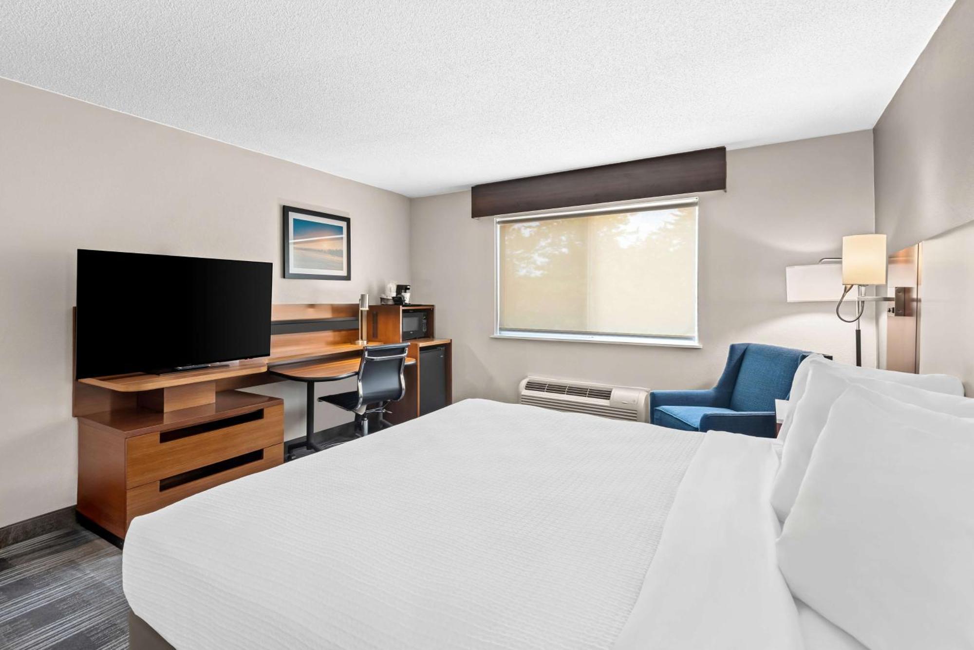 Best Western Ottumwa Inn & Suites Exterior photo